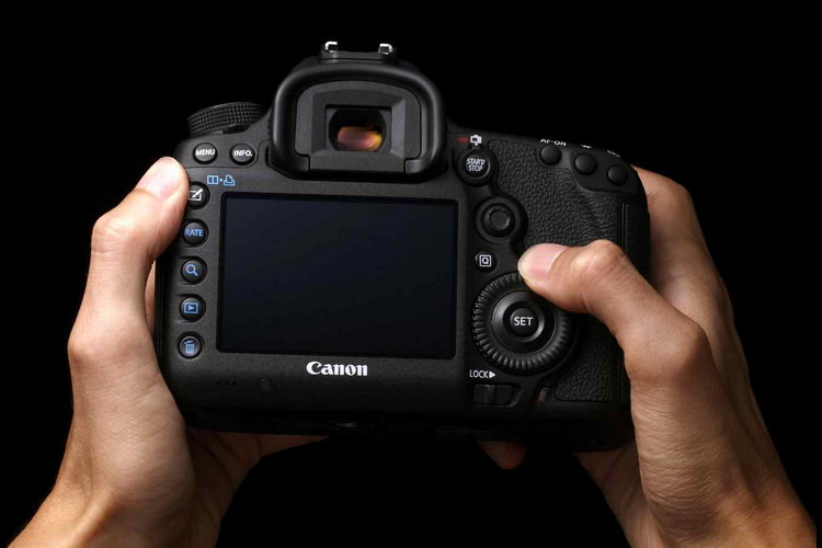 canon-5d-mark-iv-specs-rumors More Canon 5D Mark IV specs revealed Rumors  