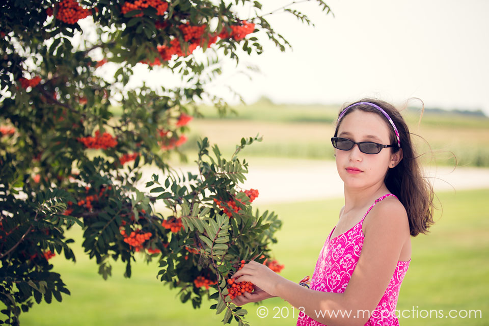 Friske-Orchards-25-web 13 Tips on How to Easily Photograph People in Glasses Photography Tips Photoshop Tips  