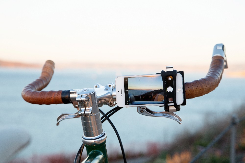 Handleband Holiday Gift Ideas For Photographers Guest Bloggers  