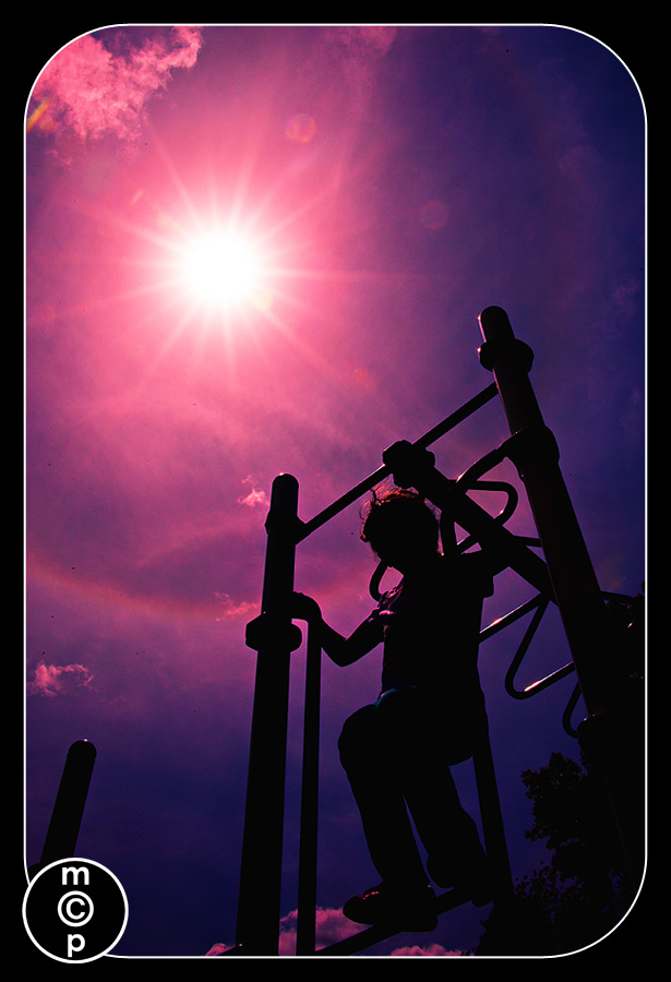 Ographer ಾಯಾಗ್ರಾಹಕ-ಆಟದ ಮೈದಾನ-ಜೆನ್ನಾ -411 in ಾಯಾಗ್ರಹಣದಲ್ಲಿ ಬೆಳಕನ್ನು ನಿಯಂತ್ರಿಸಲು ಒಂದು ಮಾರ್ಗ: ರಾತ್ರಿ Photography ಾಯಾಗ್ರಹಣ ಸಲಹೆಗಳಾಗಿ ದಿನವನ್ನು ತಿರುಗಿಸಿ