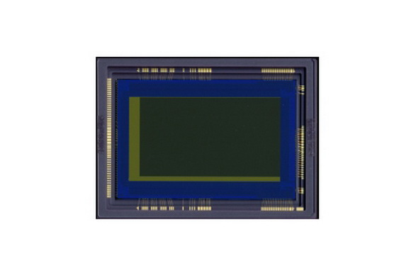 Canon announced a new high-sensitivity 35mm full-frame CMOS sensor, which can record visible full HD videos in low-light conditions