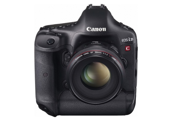 Дзеркальна камера Canon 44.7-мегапіксельна