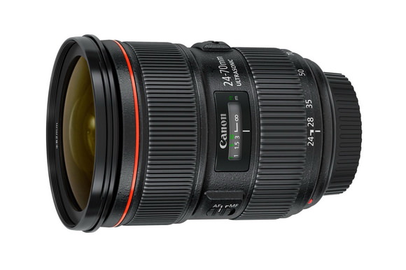 Objektív Canon EF 24-70 mm f / 2.8L II USM so štandardným priblížením