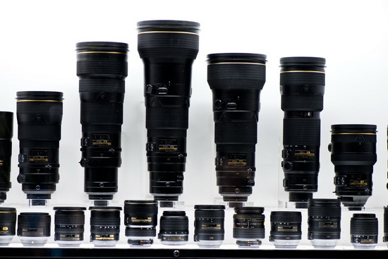 current-nikon-nikkor-lens-lineup-cp-plus-2013 Nádherné stánky spoločnosti Nikon na výstave fotoaparátov CP + 2013 Zdieľanie fotografií a inšpirácia