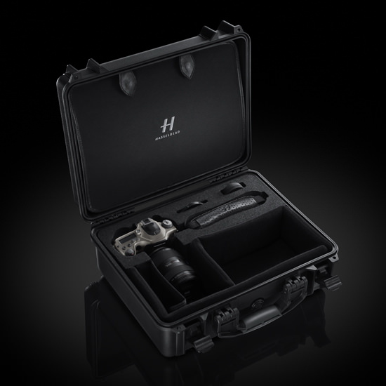 hasselblad-hv-case Hasselblad HV announced as a Sony A99-based titanium-made DSLR News and Reviews  