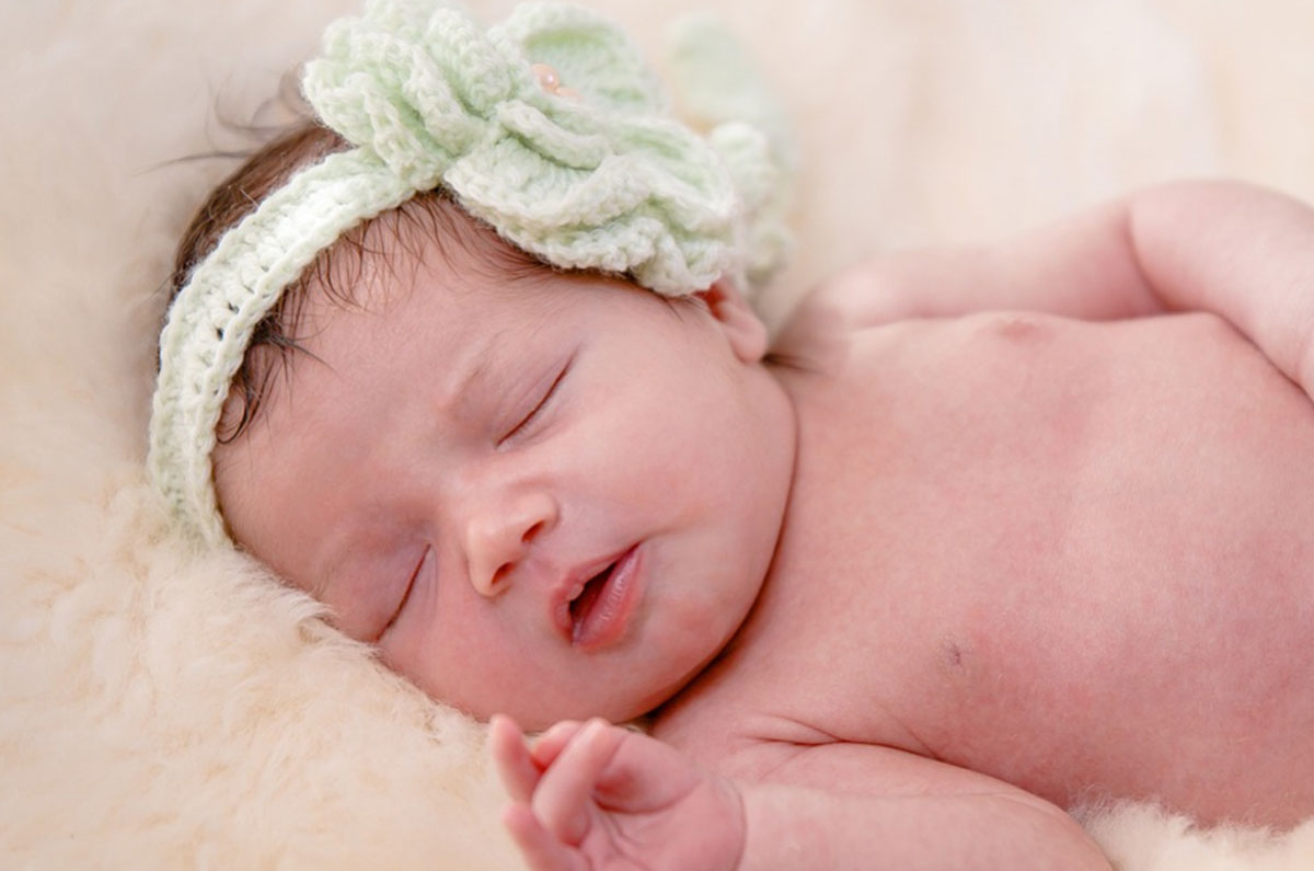 newborn-girl Photographing & Editing Tips to Perfect Newborn Photography Photography Tips  