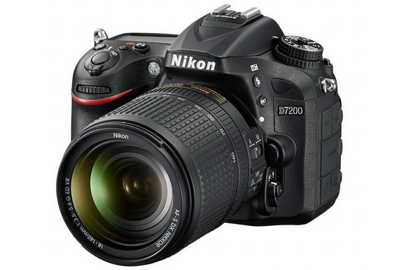 Zur Nikon D7200
