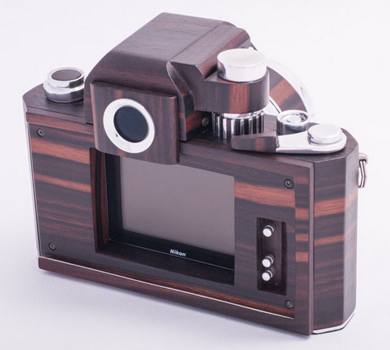 nikon-f2d-touchscreen Nikon F2D minangka replika kayu saka eksposur kamera F2 SLR asli