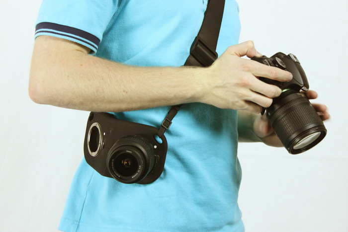 nikon-lens-holster Νέα ιδέα για τη βάση φακού για τη Nikon, σχεδιασμένη από έναν νεαρό επιχειρηματία της Βοστώνης Νέα και κριτικές