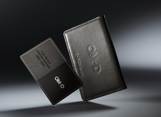 Olympus-e-m5-mark-ii-titanium-limited-edition-card 올림푸스, 티타늄 E-M5 Mark II 한정판 키트 출시 뉴스 및 리뷰