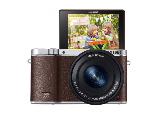 samsung-nx3000-front Samsung NX3000 is a mirrorless camera for selfie enthusiasts News and Reviews  