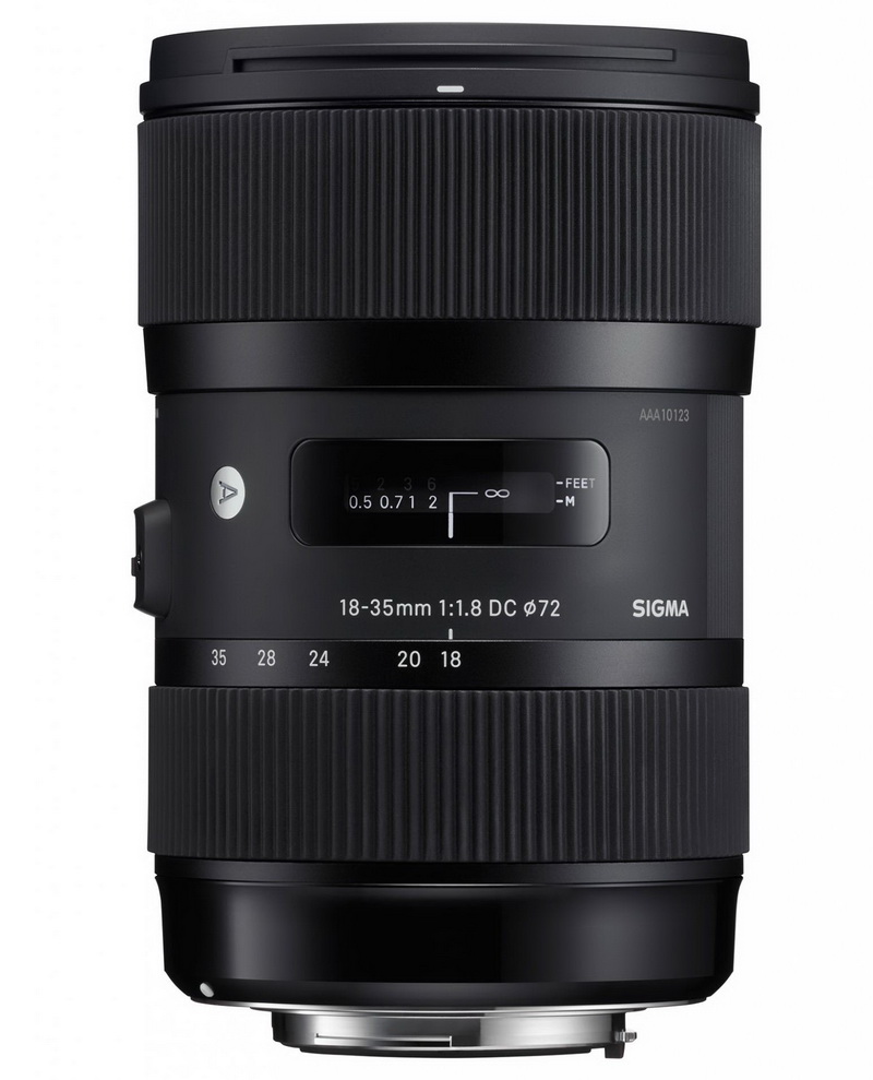 Sigma 18-35mm f / 1.8 lens