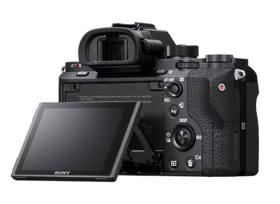 sony-a7r-ii-back Sony A7R II κάμερα χωρίς καθρέφτη που παρουσιάζεται με συναρπαστικές προδιαγραφές Νέα και κριτικές