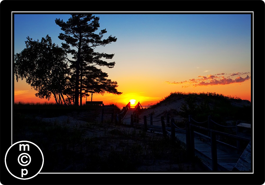 up-north-sunset50-thumb1 Sunsets and Silhouettes – 청사진, 튜토리얼 및 즐겨 찾기 설문 조사 청사진 사진 팁 포토샵 액션 포토샵 팁