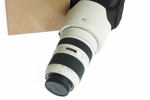 baltas-nikkor-24-70mm-f2.8 objektyvas Baltas „Nikkor 70-200mm f / 2.8“ objektyvas yra tikras ir jį galite įsigyti Naujienos ir apžvalgos