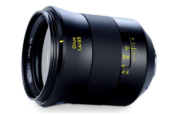 Zeiss Otus 85mm f/1.4 photo