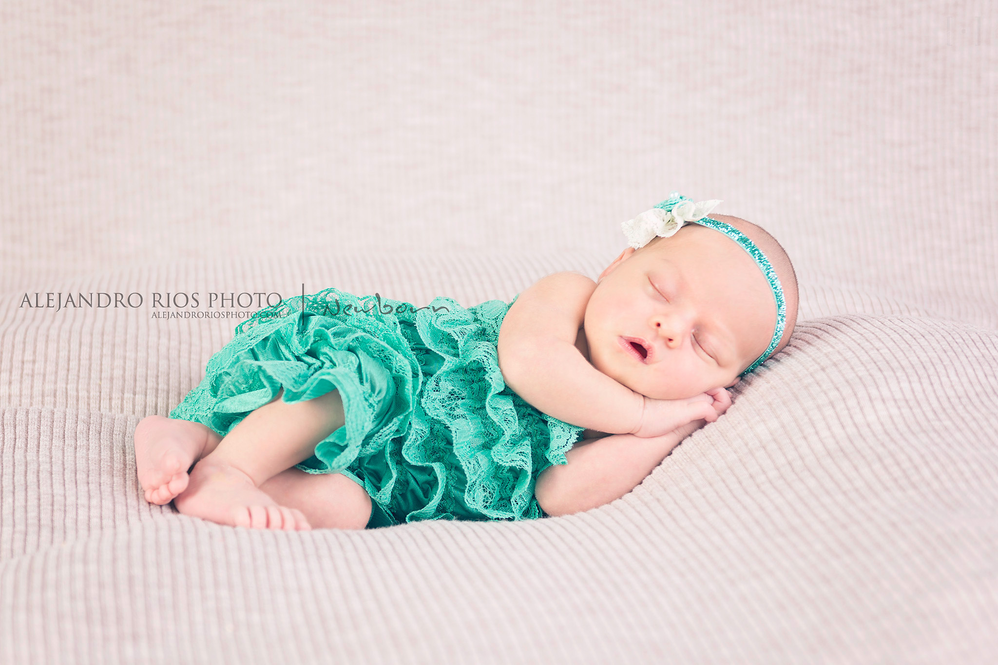 DSC0525_WEB1 Baby Love with MCP Newborn Necessities Photoshop Actions