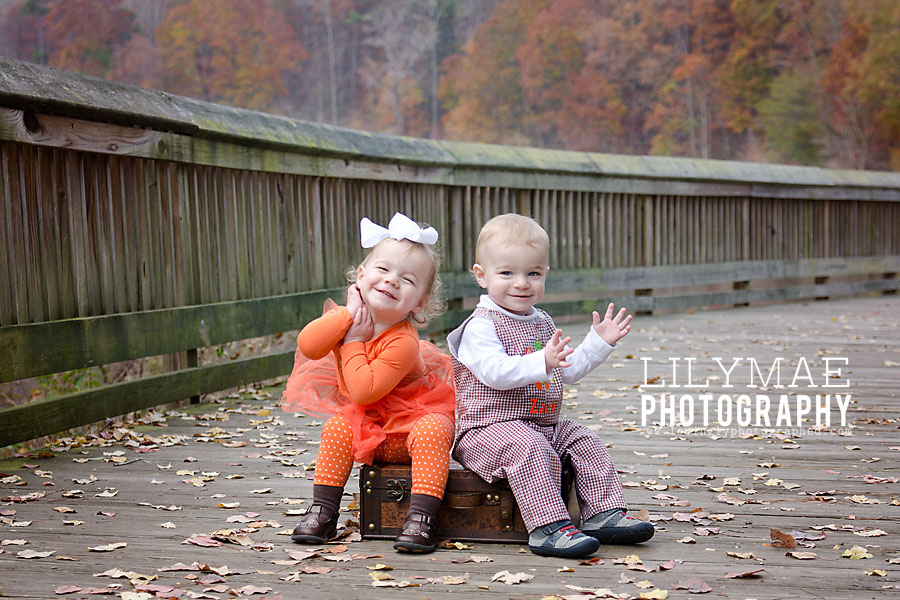 SME_4787 Fusing Newborn Actions on Fall Photos  